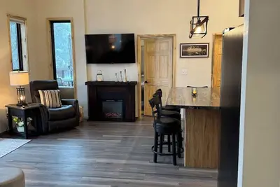 Image de The Bonnie View Close to Mt. Rushmore with a Hot Tub!