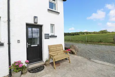 Image de Coach House Cottage, pet friendly, with open fire in Broad Haven
