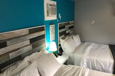 Image de Relax & Recharge – Lake Views Just Outside Your Door