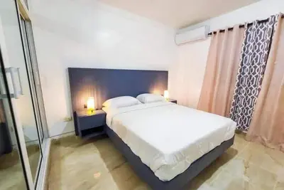 Image de Rango #1 – Style & Comfort in the Center