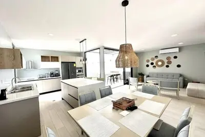 Image de Blue Villa in Punta Blanca · 3 bedrooms · 7 beds · 3 baths