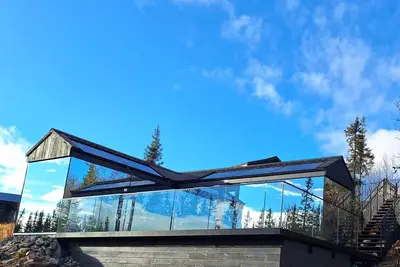 Image de Fela Mirror Cabin – Scenic Glass Retreat at 1000 Meters in Valdres