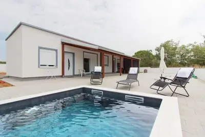 Image de Maison pour la famille avec la piscine Sabunike, Zadar (K-24804)