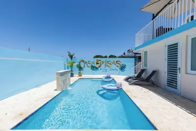Image de Stylish 3 Bed/2Bath with Pool & Solar Panels