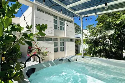 Condado Laguna Villa 1 | Spa | 6 Bd 3Ba Generator