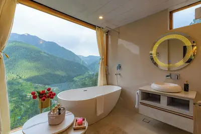 Image de Shangrila Rénao - The Doll House