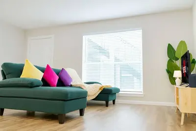 Image de Stylish Getaway near TheHeights w/ Pool, Gym & Bbq