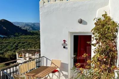 Image de Rambla Retreats Apt Rojo, shared pool & hot tub. Great views of Rambla de Oria