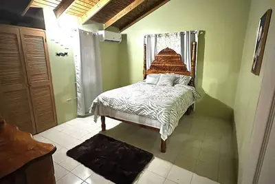 Image de Charming 2-Bedroom Home In St James, Montego Bay With WiFi, Ac