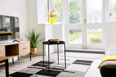 Image de Spacious 4br Stayfolk Home in Luton | Sleeps 10 | Near Airport & Station