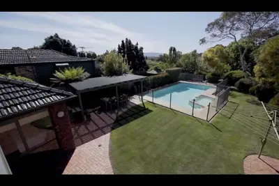 Image de Family -friendly Pool Oasis