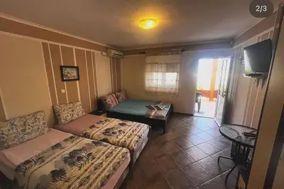 Image de Charming studio in wonderful Sutomore with WiFi, Ac, Tv and mini kitchen