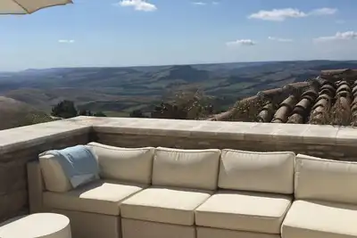 Image de Charming house with stunning views in enchanting Irsina!