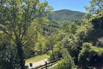 Image de The ancient stop at the lake