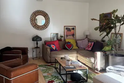 Image de Bordeaux Tropical Escape pour se sentir en vacances sous les tropiques en ville.