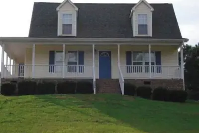 Image de Tranquil 3-bedroom house, close to Raleigh Nc