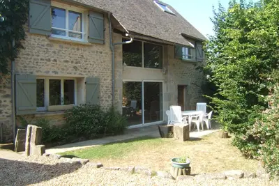 Image de Ancienne grange  située dans un des plus beaux villages fleuris classés 4 Fleurs