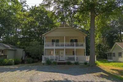 Image de Spacious 5Br 4Bth Slps 12, Bayfront Coastal Getaway – The Perfect Summer Escape!