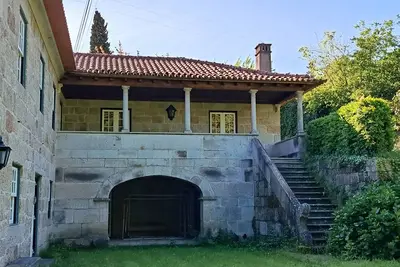 Image de St. Anthony's House. Enjoy tradition, comfort and peace in a large space.