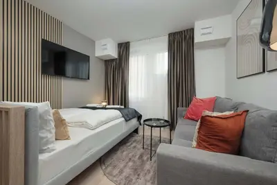 Image de Elegant studio on Dyrekcyjna | Wroclaw