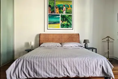 Image de Prime location, view | 2 large rooms on their own floor with balcony and Spa bath