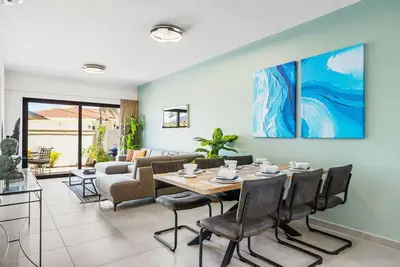 Image de New 2br/2ba w/Private Jacuzzi minutes from beaches. Gym/Pools/Tennis/Restaurant