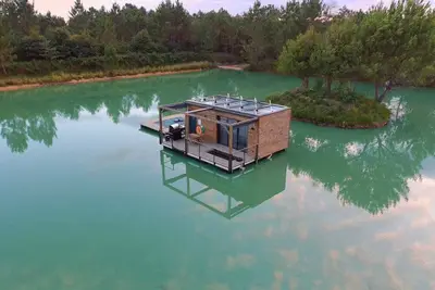 Image de Lodge sur l'eau en Dordogne