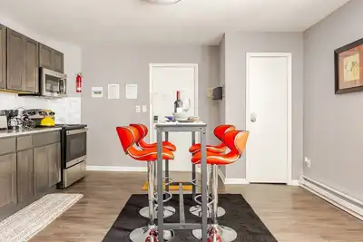 Image de Cozy Suite Private 1-bedroom apartment with WiFi, Ac in wonderful West Orange