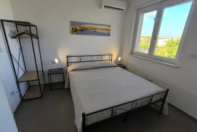 Image de The Tourist's House Appartment - Penthouse Near the Beach, Sleeps 4 - 10