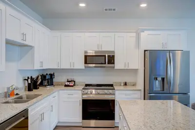 Image de A Modern Oasis Near Savannah