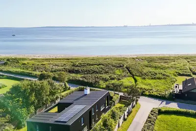 Image de \"Nille\" - 30m from the sea by Interhome