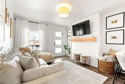 Image de West Denver Radiance I Light & Bright 3br retreat