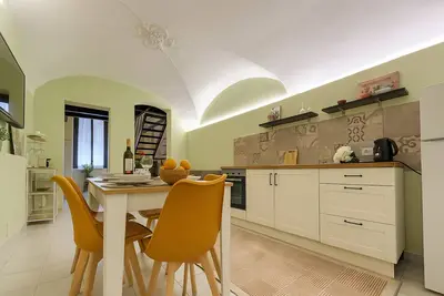 Image de New Central Stylish Flat/Private Patio/2min Subway