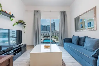 Image de Urban Comfort 1Bedroom with Pool View in Oxford
