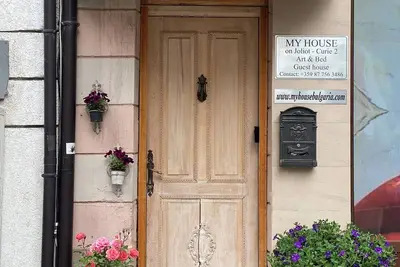 Image de Art City Villa in Kapana Plovdiv, Entire 3 Bedroom House