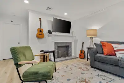 Image de New! Game Day+ Group Trip + Cowboy Pool + 2 Kings + Sleeps 12