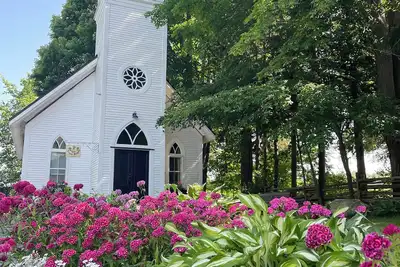 Image de Luxury Converted Country Church