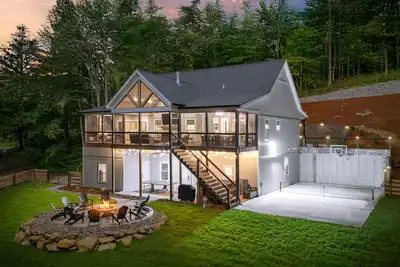 Image de Luxury Lakefront Retreat at Nolin Lake-Near Mammoth Cave-Sleeps 20!