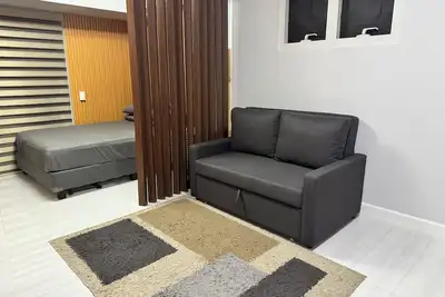 Image de Studio Unit with Balcony in Manila