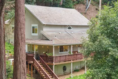 Image de Spacious 4-bedroom house in lovely Brookdale with fitness room, WiFi