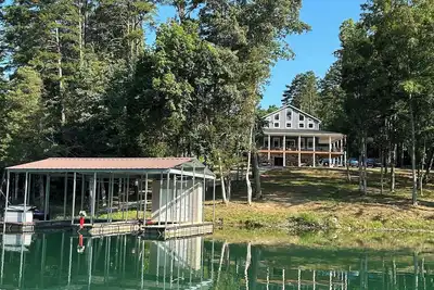 Image de Forget Me Not Haven – 6br Lakefront Home for Unforgettable Family Memories