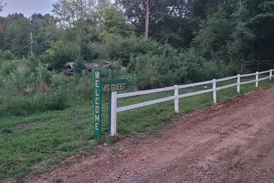 Image de Charming 5-bdrm hotel with Ac, WiFi in serene Fulton, Arkansas. Private baths.