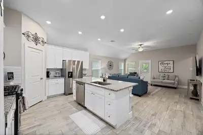 Image de Conroe 3br Sleeps 12 | Fenced Yard + Garage Games