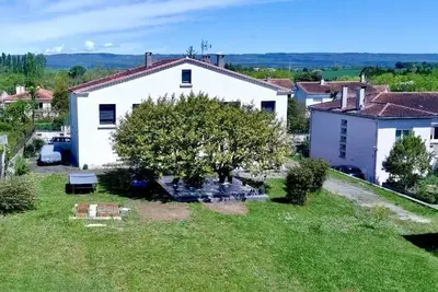 Image de Le Havre d’Athéna : appartement raffiné 2 chambres avec sauna & jardin privé