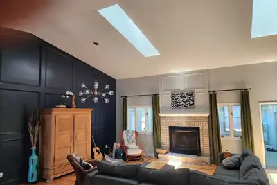 Image de Spacious 5-bedroom Western retreat perfect for your family's holidays.