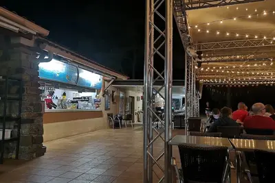 Image de Mobil home 6 personnes, 3 chambres dans un domaine avec piscines et activités