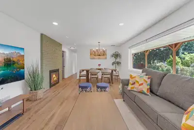 Image de Charming 2br2ba unit, close to Portland, Beaverton, next to St. Vincent Hospital