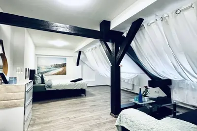 Image de 2br&1lr Apt. Suitable for 7p, Peaceful Stay