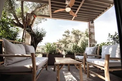 Image de Suite 1 – Elegant & Serene Hideaway | September15 Suites