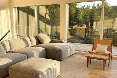 Image de Chalet L'estuaire, Havre de paix en forêt vue sur le fleuve, Massif à proximité!